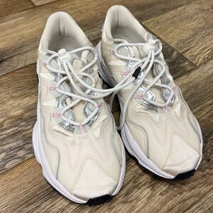 Adidas Ozweegos